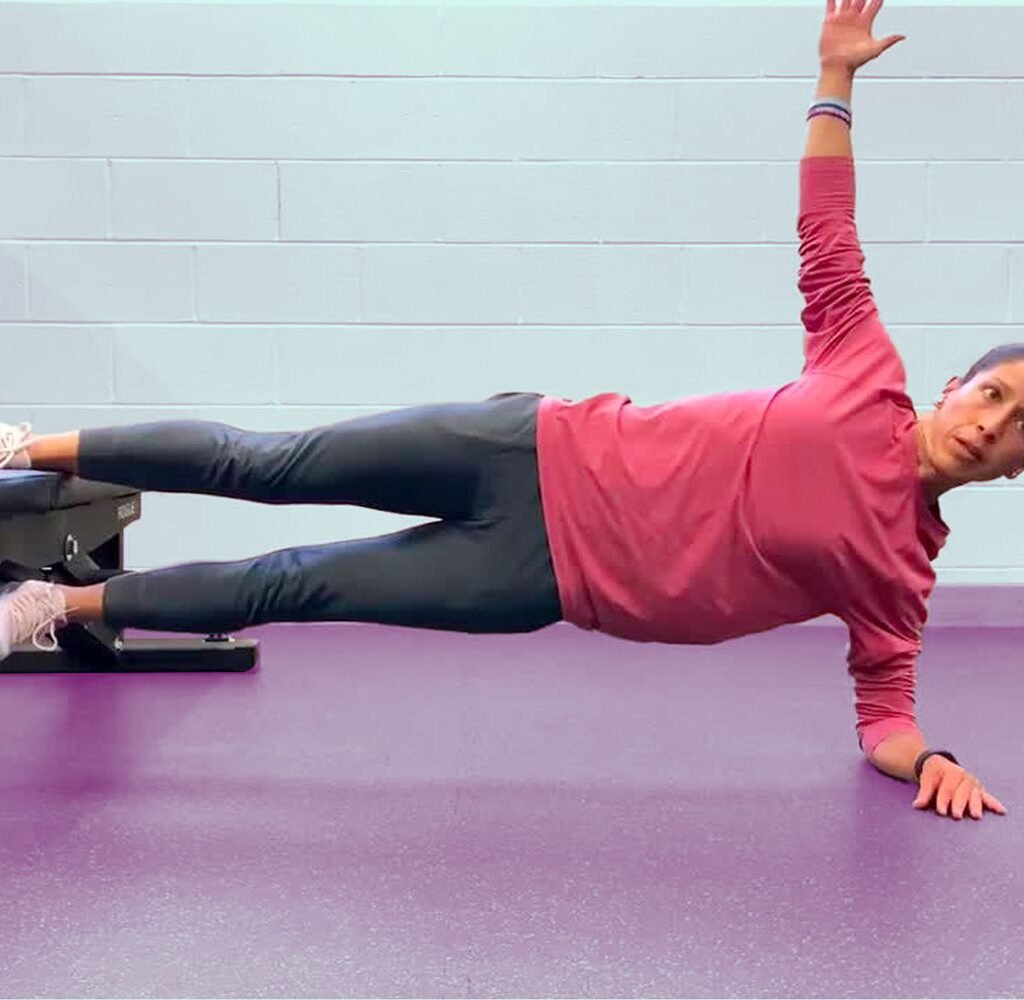 How to perform the Copenhagen plank to strengthen your core and thighs